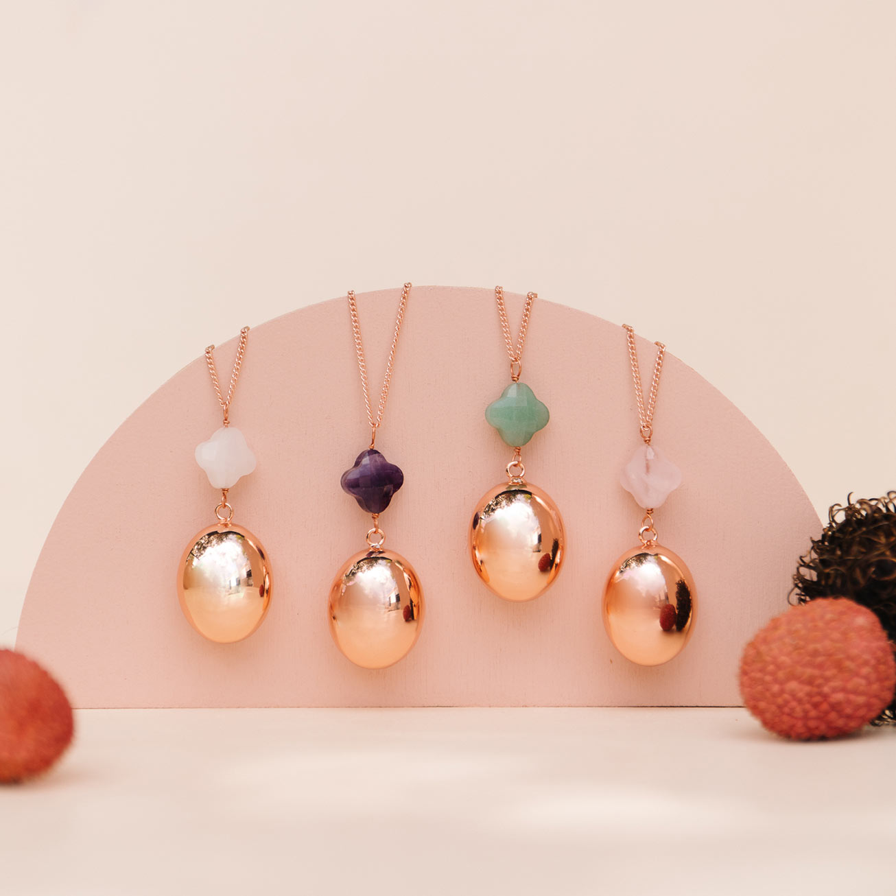 Romy harmony necklace gold mother-of-pearl rose